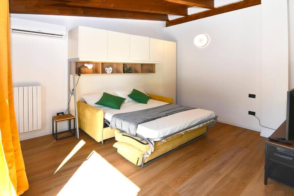 Apartamento Bocconi Fond Prada Ieo Spettacolare Attico Con Terrazzo Milán Exterior foto